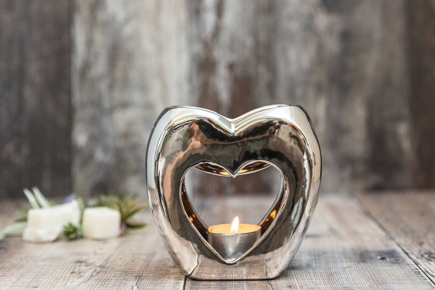 Chrome Charming Heart Tea Light Wax Burner - A Melt In Time Ltd