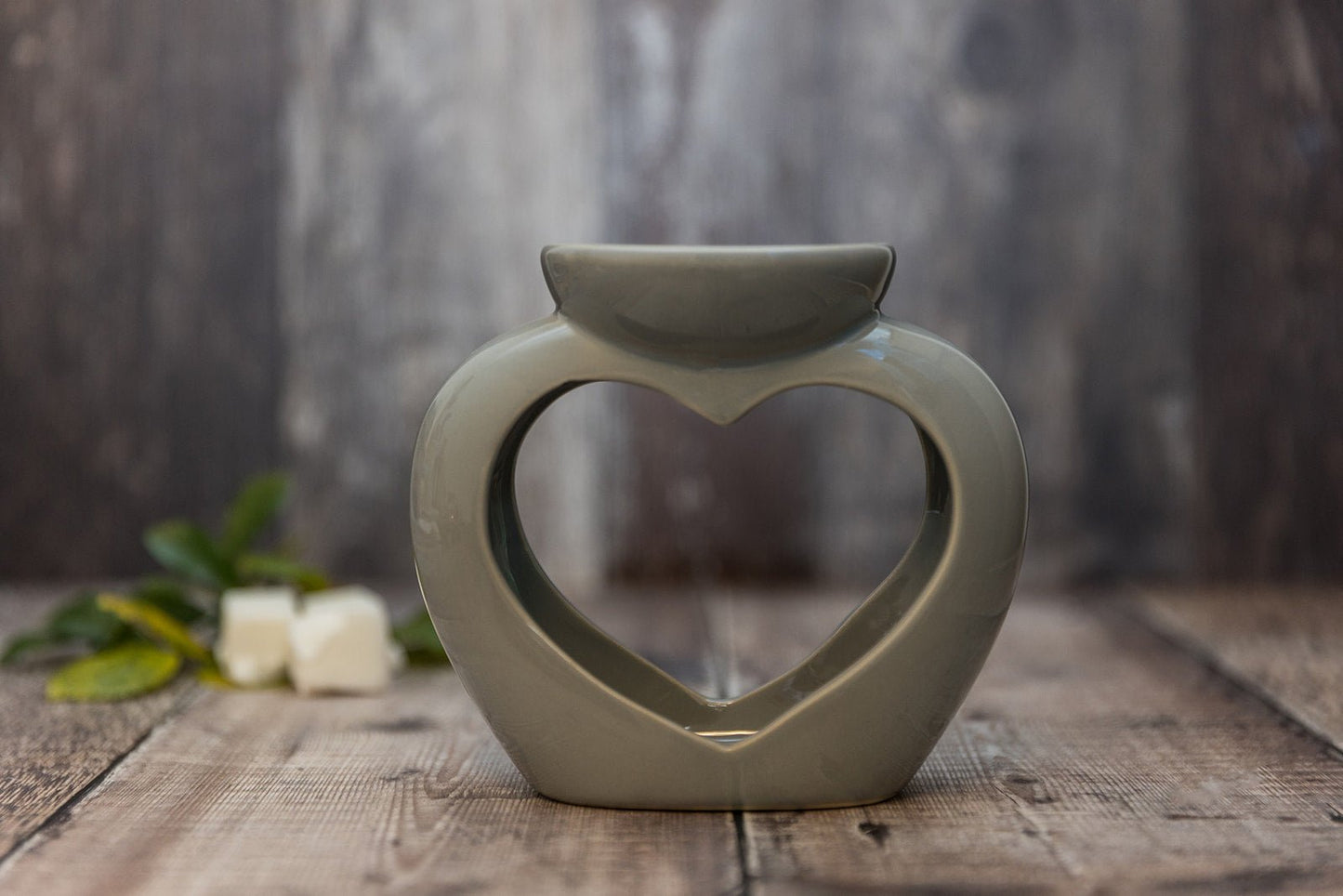 Grey Ceramic Heart Shaped Double Dish Wax Burner - A Melt In Time Ltd
