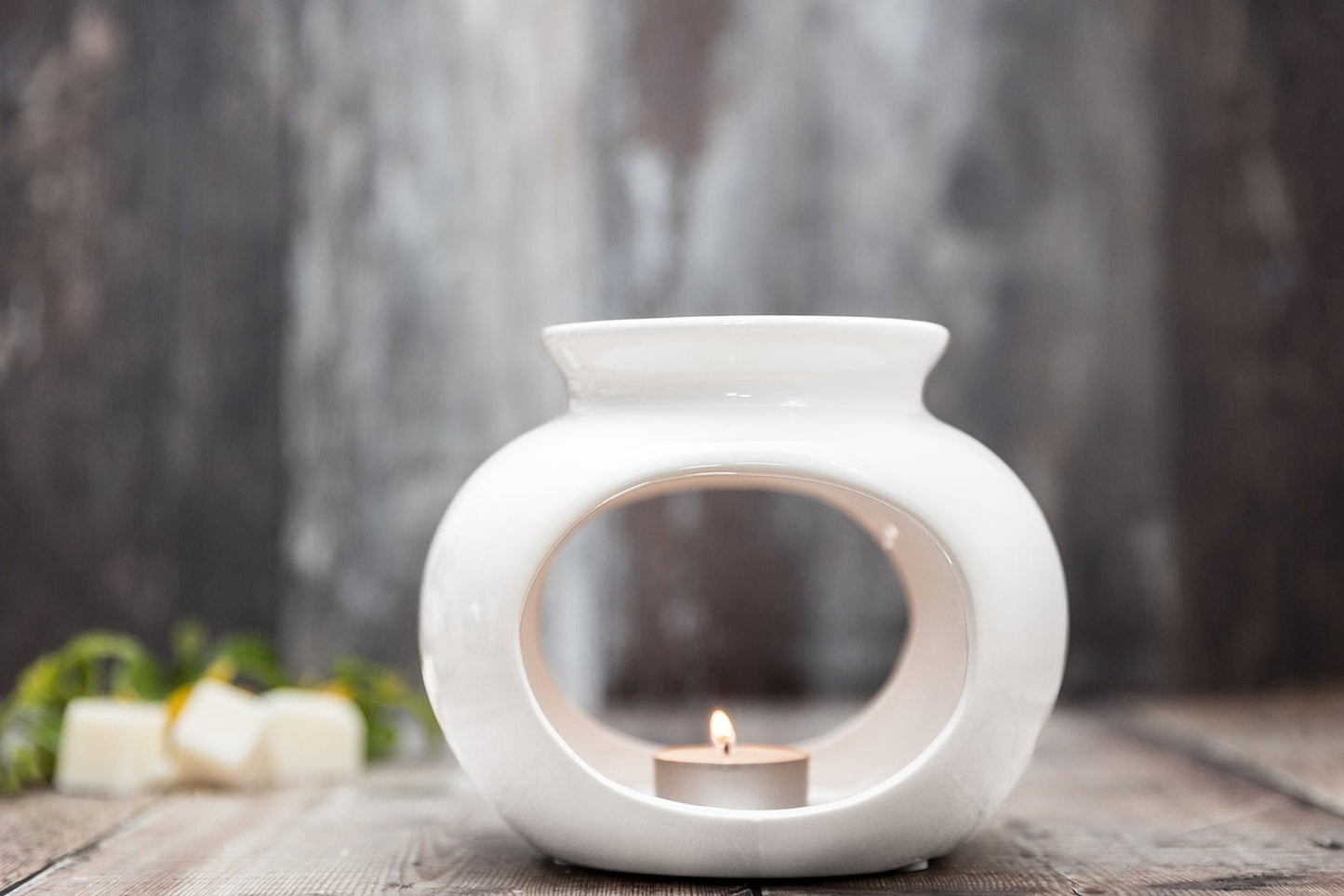 Large White Orb Design Tea Light Wax Burner - A Melt In Time Ltd