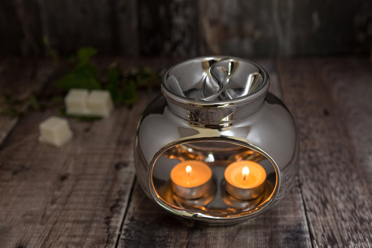 Oval Iridium Double Burner Tea Light Wax Burner - A Melt In Time Ltd