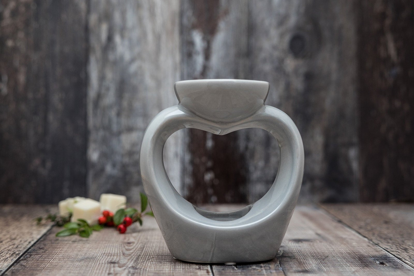 The Grey Love Heart Wax And Oil Burner - A Melt In Time Ltd