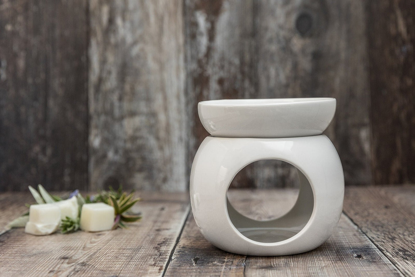 White Round And Bowl Tea Light Wax Burner - A Melt In Time Ltd